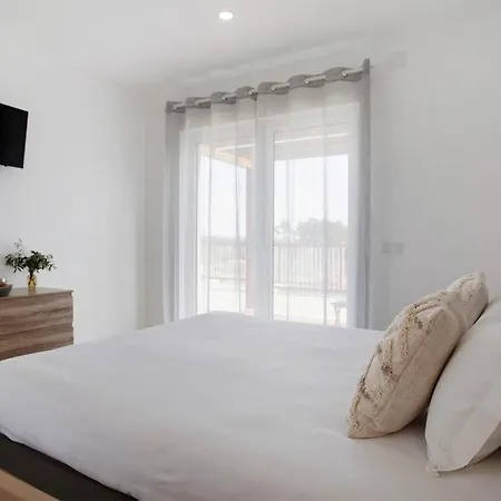 Quinta Dos Raposos- Portugal Casa de Campo Nazaré