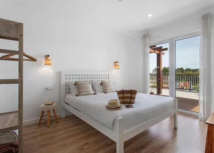 Quinta Dos Raposos- Portugal Casa di campagna Nazaré