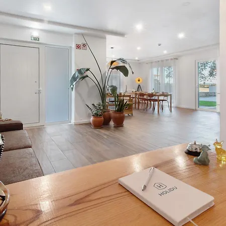 Landhuis Quinta Dos Raposos- Portugal *