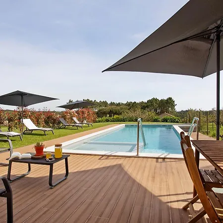 Quinta Dos Raposos- Portugal منزل ريفي